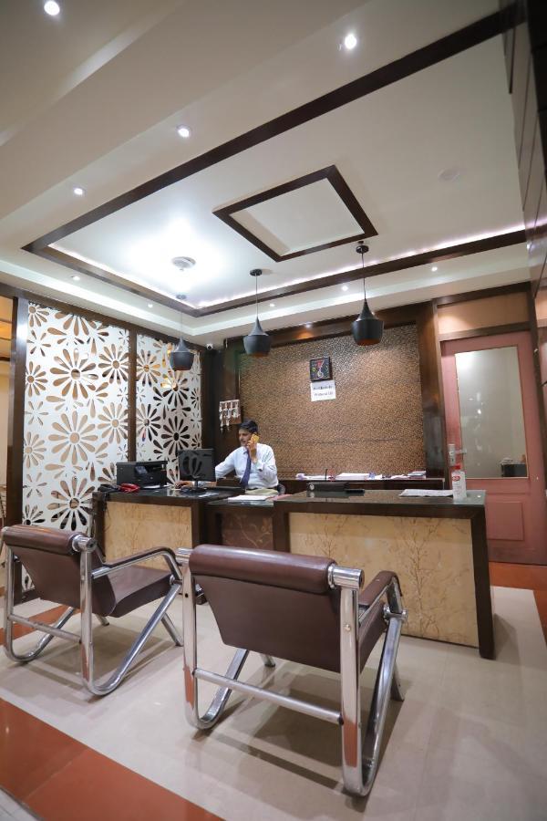 Hotel Marygold Агра Екстериор снимка