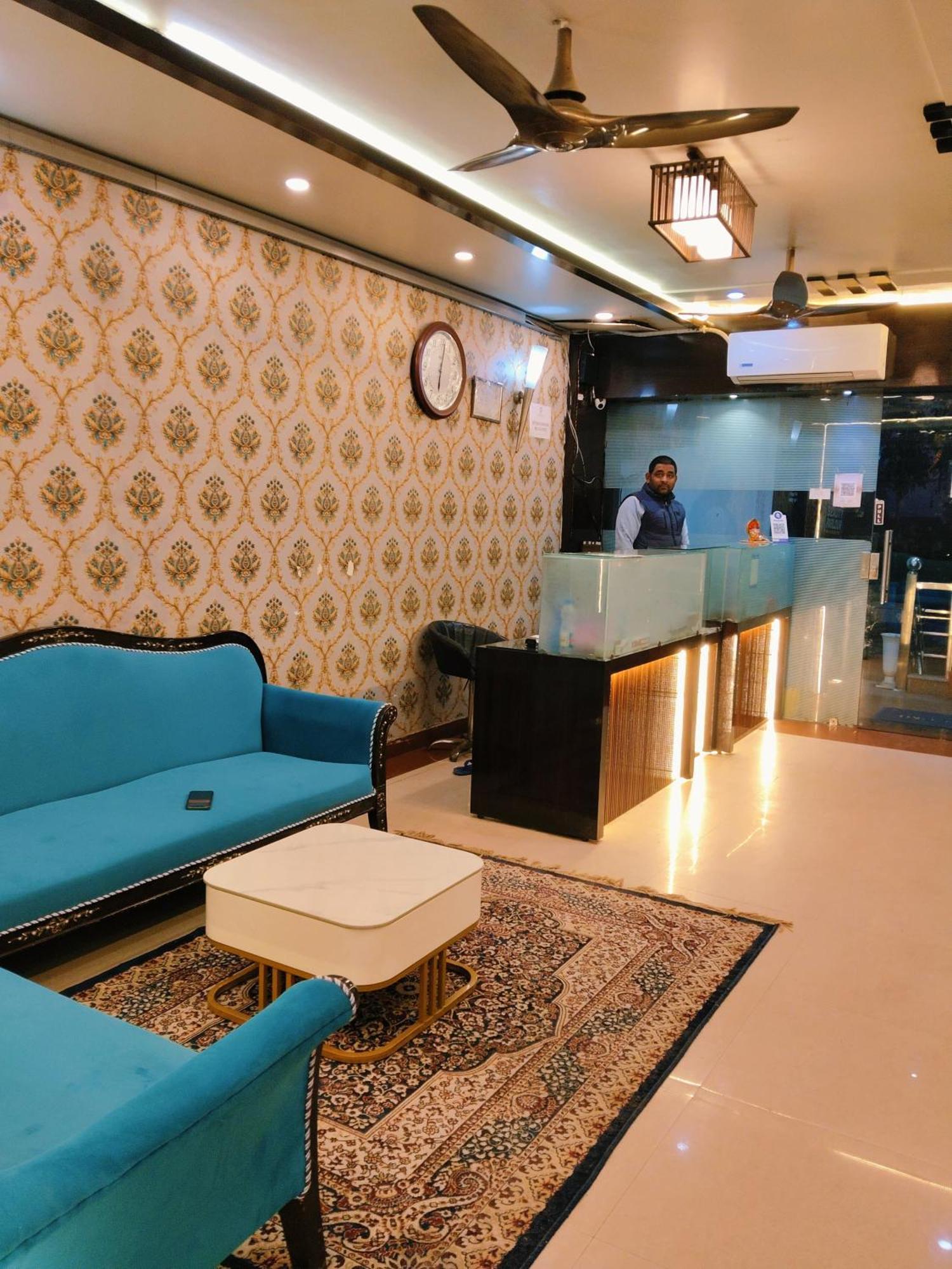 Hotel Marygold Агра Екстериор снимка